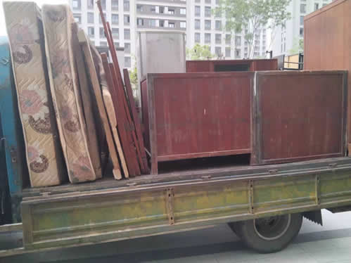奉化区岳林街道舒家老家具搬迁