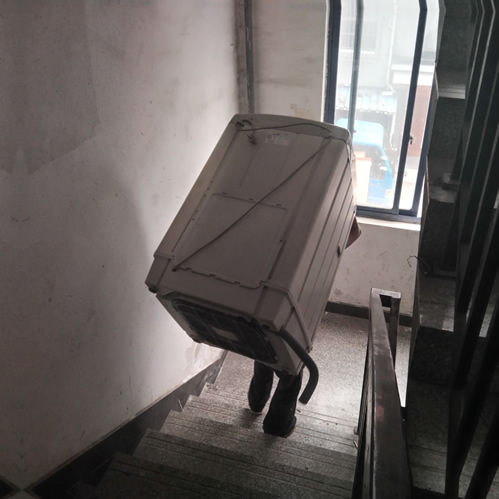 宁波市奉化区秀水家苑楼梯楼搬家实拍